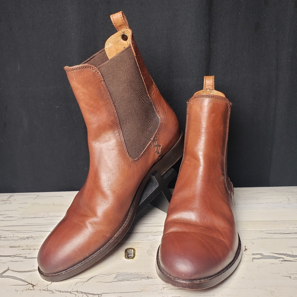Frye 'Melissa' Chelsea Boot in Cognac - Women's size 6.5 B